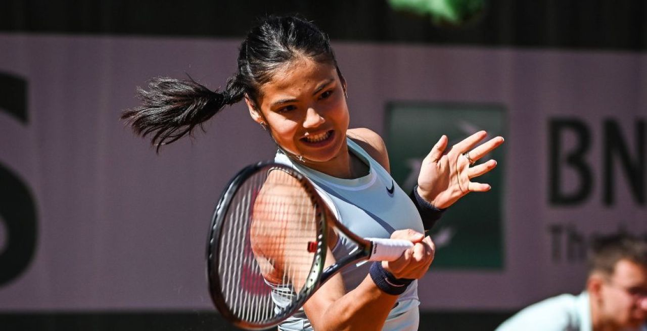 Emma Răducanu, eliminată în turul 2 la Paris: seria dezamăgirilor continuă pentru campioana de la US Open_2