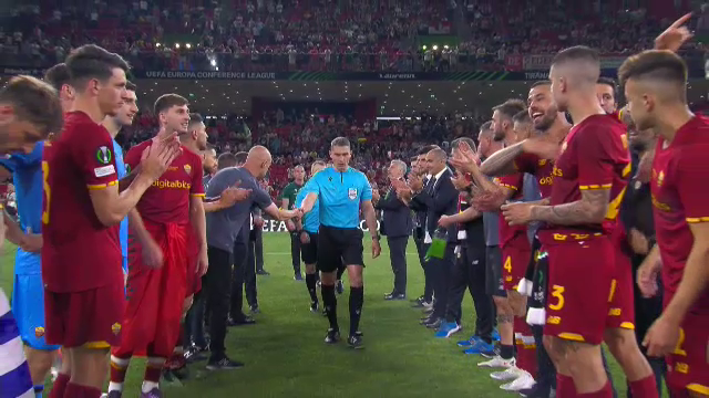 Gardă de onoare pentru Istvan Kovacs! Brigada din România, felicitată de președintele UEFA după finala Conference League