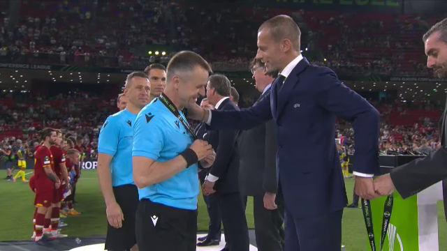 Gardă de onoare pentru Istvan Kovacs! Brigada din România, felicitată de președintele UEFA după finala Conference League_9