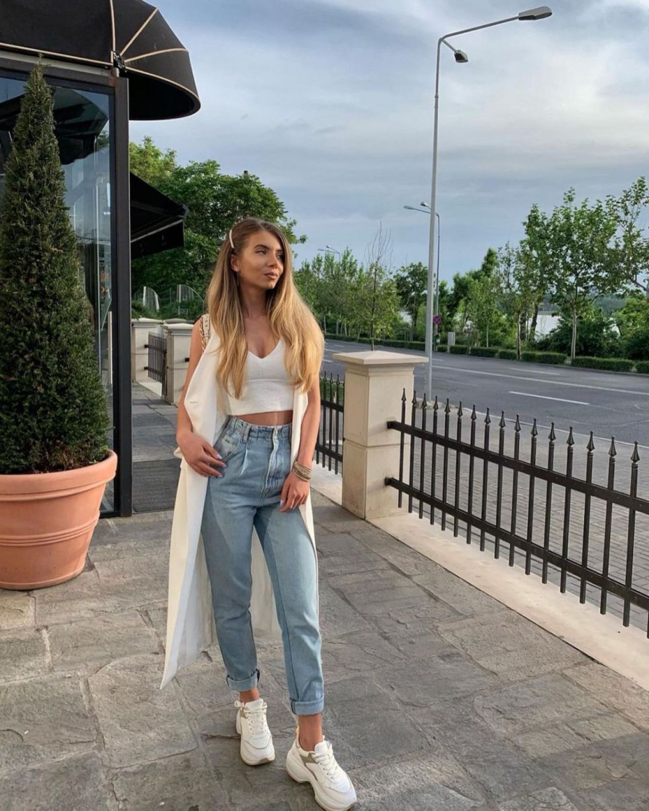 Apariție răvășitoare a iubitei românului de la Galatasaray! Cum s-au fotografiat în vacanță _13