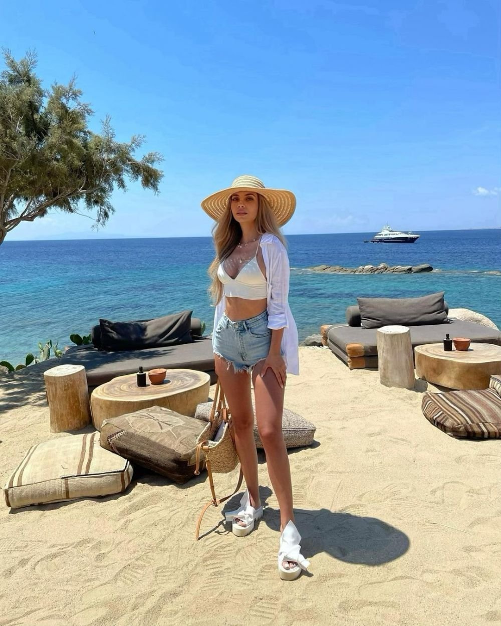 Apariție răvășitoare a iubitei românului de la Galatasaray! Cum s-au fotografiat în vacanță _29