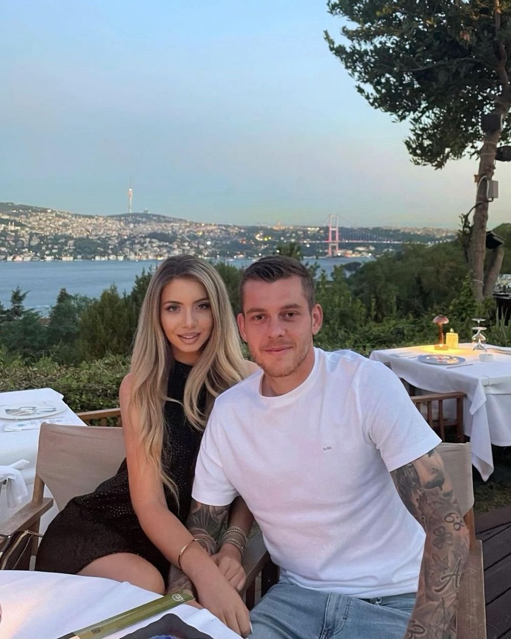 Apariție răvășitoare a iubitei românului de la Galatasaray! Cum s-au fotografiat în vacanță _32