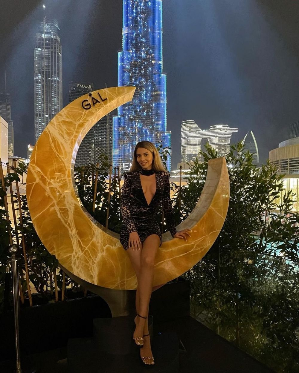 Apariție răvășitoare a iubitei românului de la Galatasaray! Cum s-au fotografiat în vacanță _53