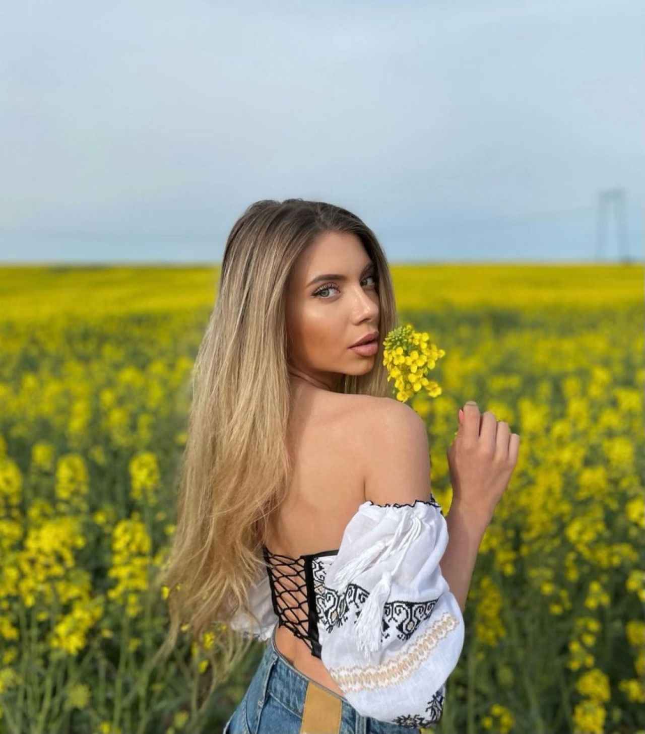 Apariție răvășitoare a iubitei românului de la Galatasaray! Cum s-au fotografiat în vacanță _66