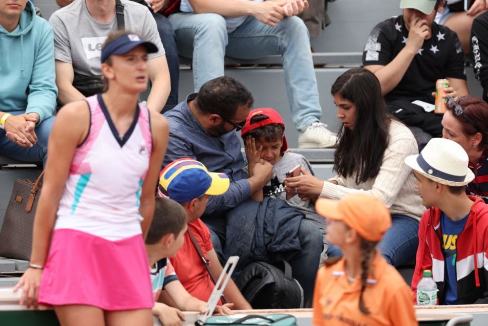 Reacția jurnaliștilor spanioli și americani, după ce racheta aruncată de Irina Begu a făcut un copil să plângă: „De ce mai tolerăm așa ceva?”_14