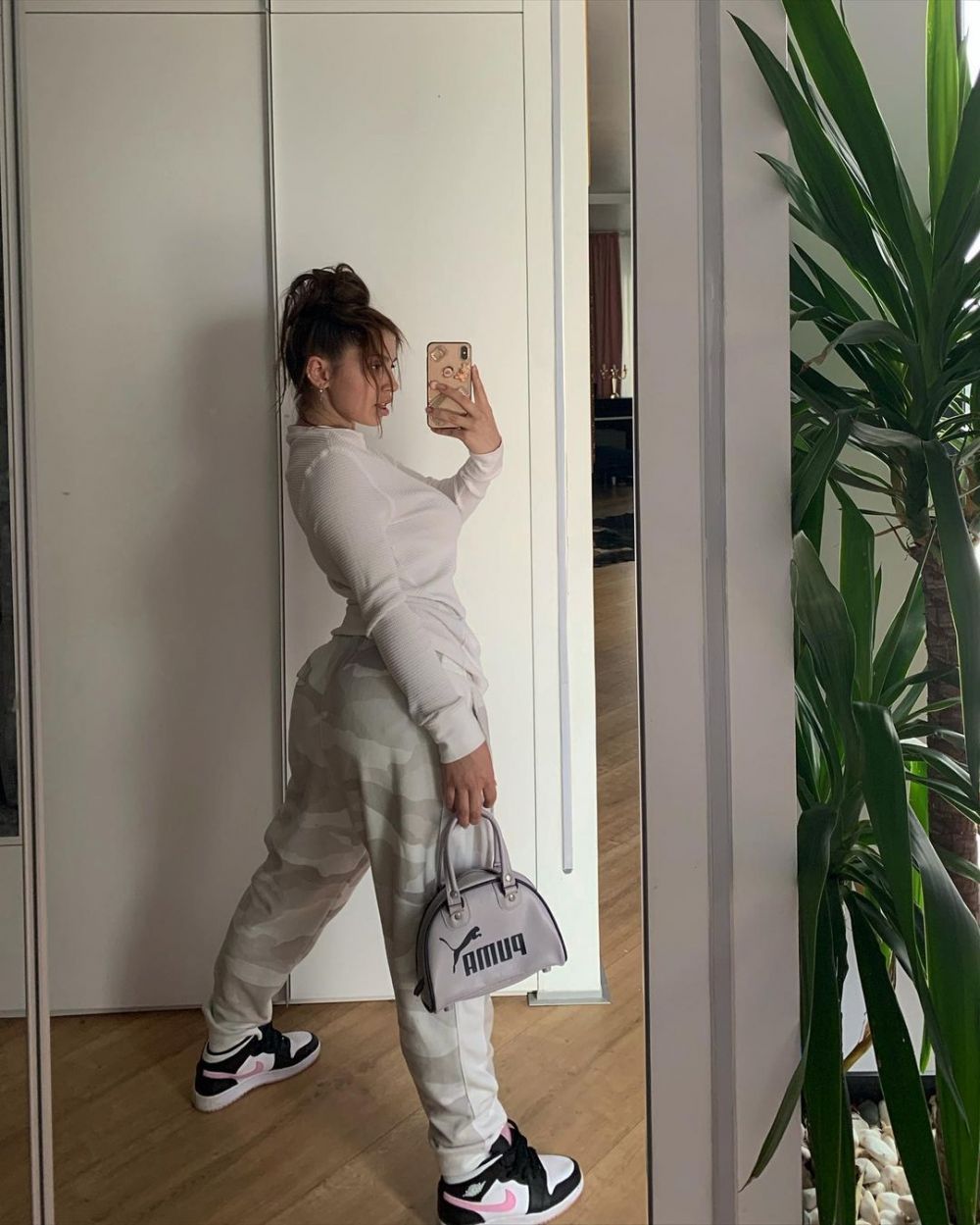 Veste importantă pentru Florinel Coman. Jucătorul de la FCSB urmează să devină tată în scurt timp: imagini cu logodnica sa_22