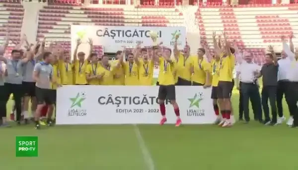 Imnul ținutului secuiesc a răsunat din nou &icirc;n Giulești. Csikszereda a &icirc;nvins-o pe U Cluj și e campioană &icirc;n Liga elitelor U19