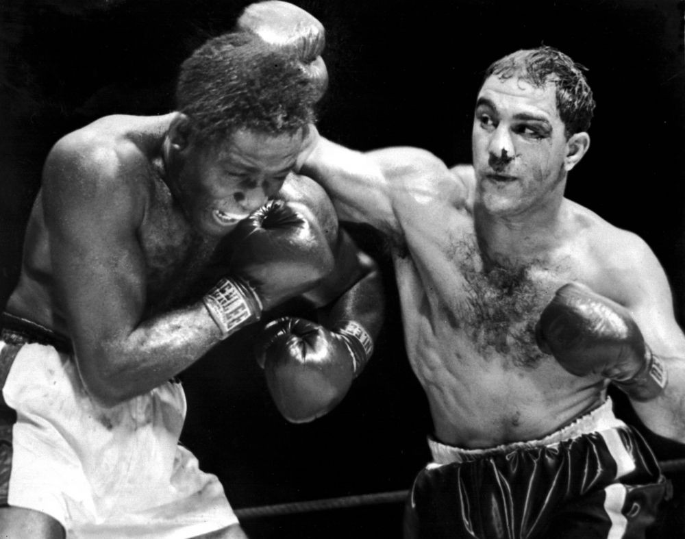 SPECIAL | Cel mai mare boxer uitat de toată lumea. Reușea să lupte la trei categorii, nu și-a mai putut mișca picioarele după retragere și a murit &icirc;ntr-un ospiciu, la doar 53 de ani