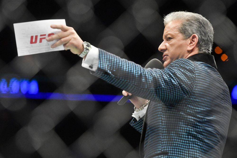 Cât costă ținutele de prezentare ale prezentatorului UFC, Bruce Buffer_4