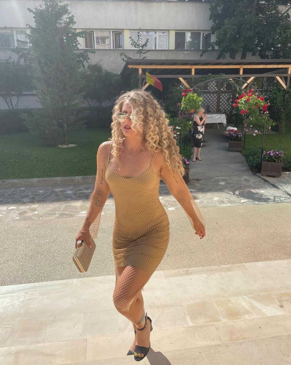 „Știe cineva cât m-am zbătut eu în mocirlă?!” Andreea Prisăcariu, fără rețineri: „Nu am avut invitațiile de care au avut parte altele!” _21