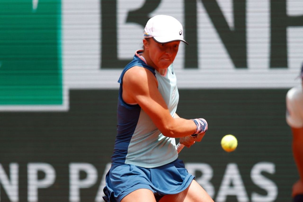 Iga Swiatek, de neoprit: a bifat a 31-a victorie consecutivă! Adversara i-a pus probleme liderului WTA. Ce a putut scrie pe cameră la final _6