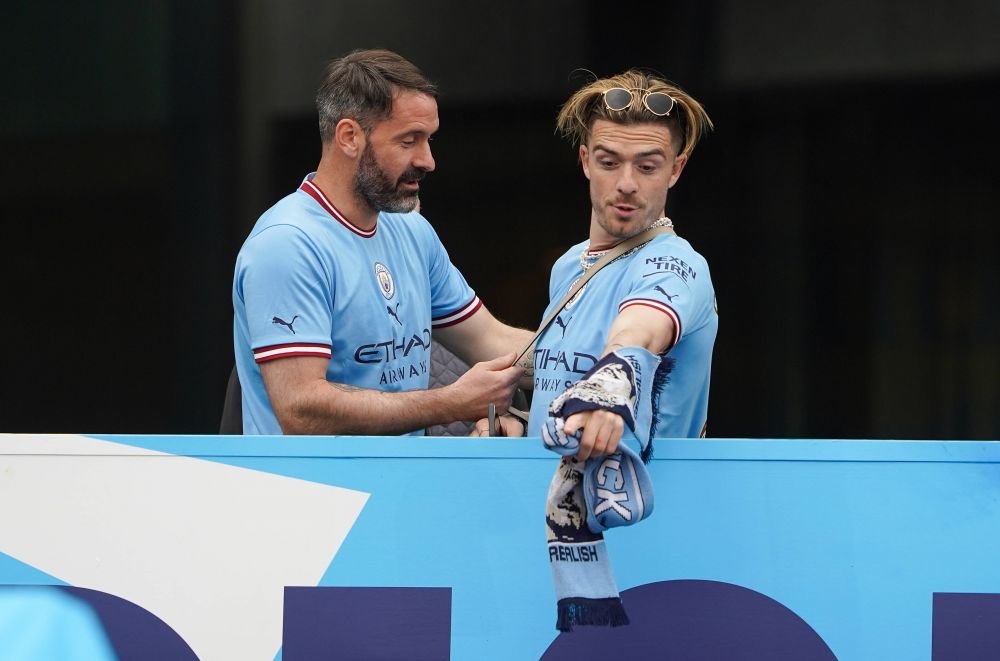 Jack Grealish s-a dezlănțuit în Ibiza lângă o vedetă TV, în absența iubitei sale! Imaginile au apărut pe rețelele de socializare_47