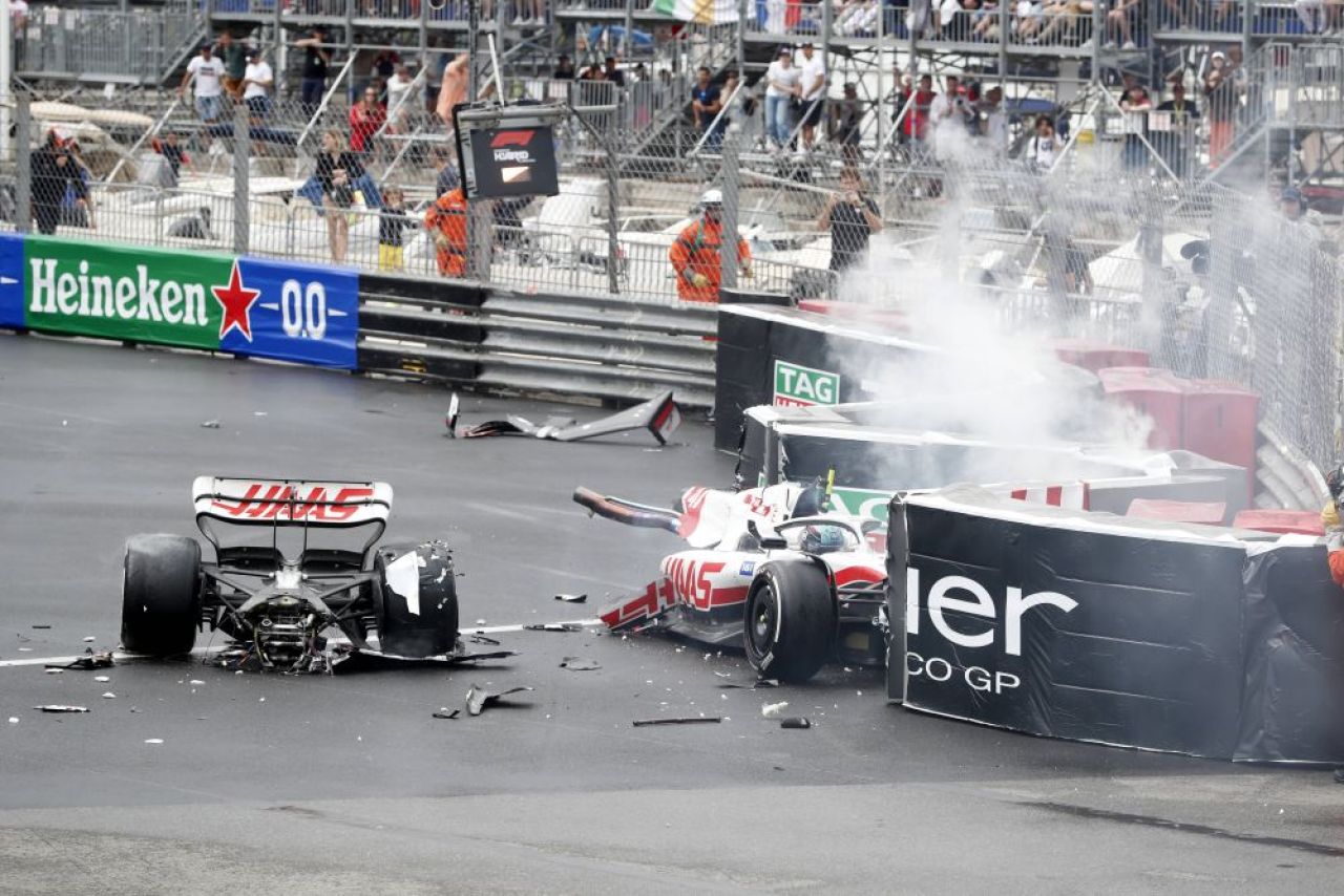 Accident înspăimântător pentru Mick Schumacher! Monopostul său s-a rupt în două la Monaco_1