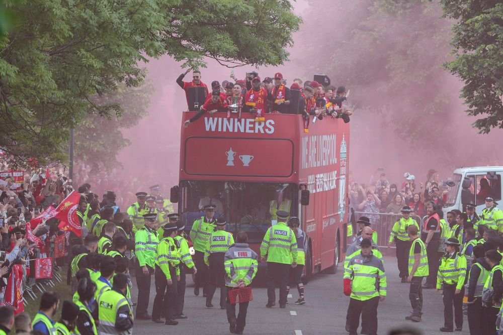 Sărbătoare în Liverpool, la o zi după eșecul din finala Champions League! Cum a fost surprins Sadio Mane_11