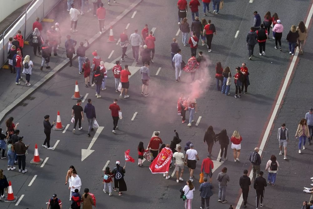 Sărbătoare în Liverpool, la o zi după eșecul din finala Champions League! Cum a fost surprins Sadio Mane_16