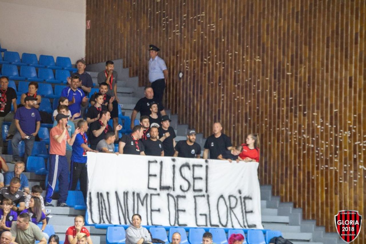 Valentina Ardean Elisei şi-a încheiat cariera la aproape 40 de ani, într-un meci la Deva, unde a jucat prima dată în Liga Naţională_7