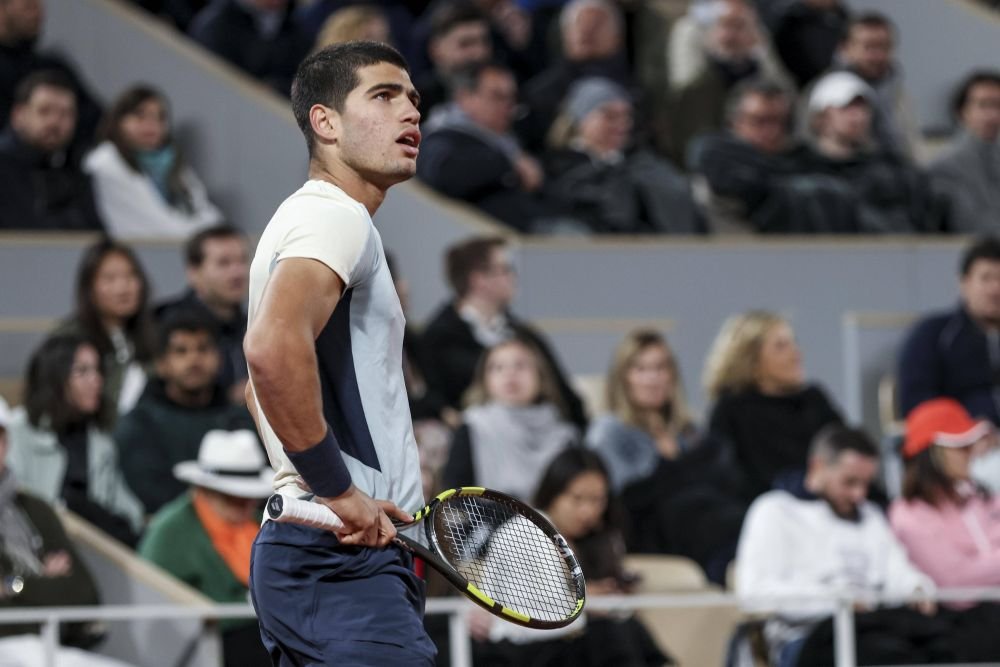 „Punctul turneului sau punctul sezonului?!” Ay, ay, ay, Carlitos! Alcaraz, calificat în sferturi la Roland Garros după încă un meci de senzație! Cu cine se duelează _3