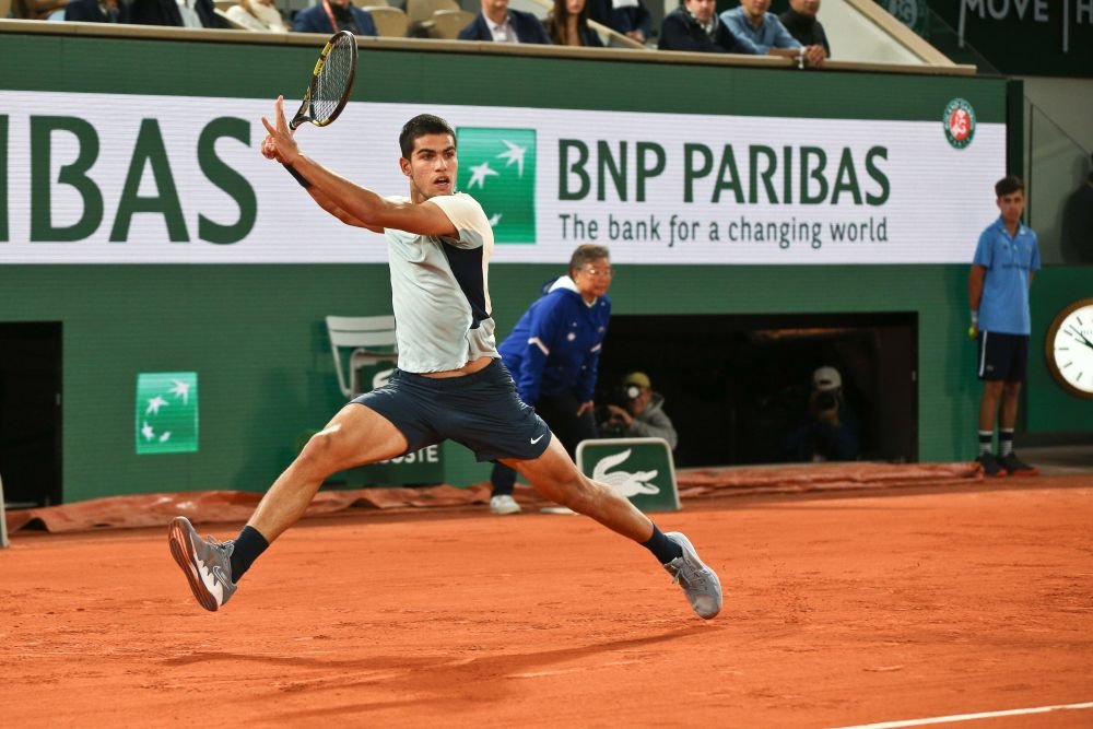 „Punctul turneului sau punctul sezonului?!” Ay, ay, ay, Carlitos! Alcaraz, calificat în sferturi la Roland Garros după încă un meci de senzație! Cu cine se duelează _6
