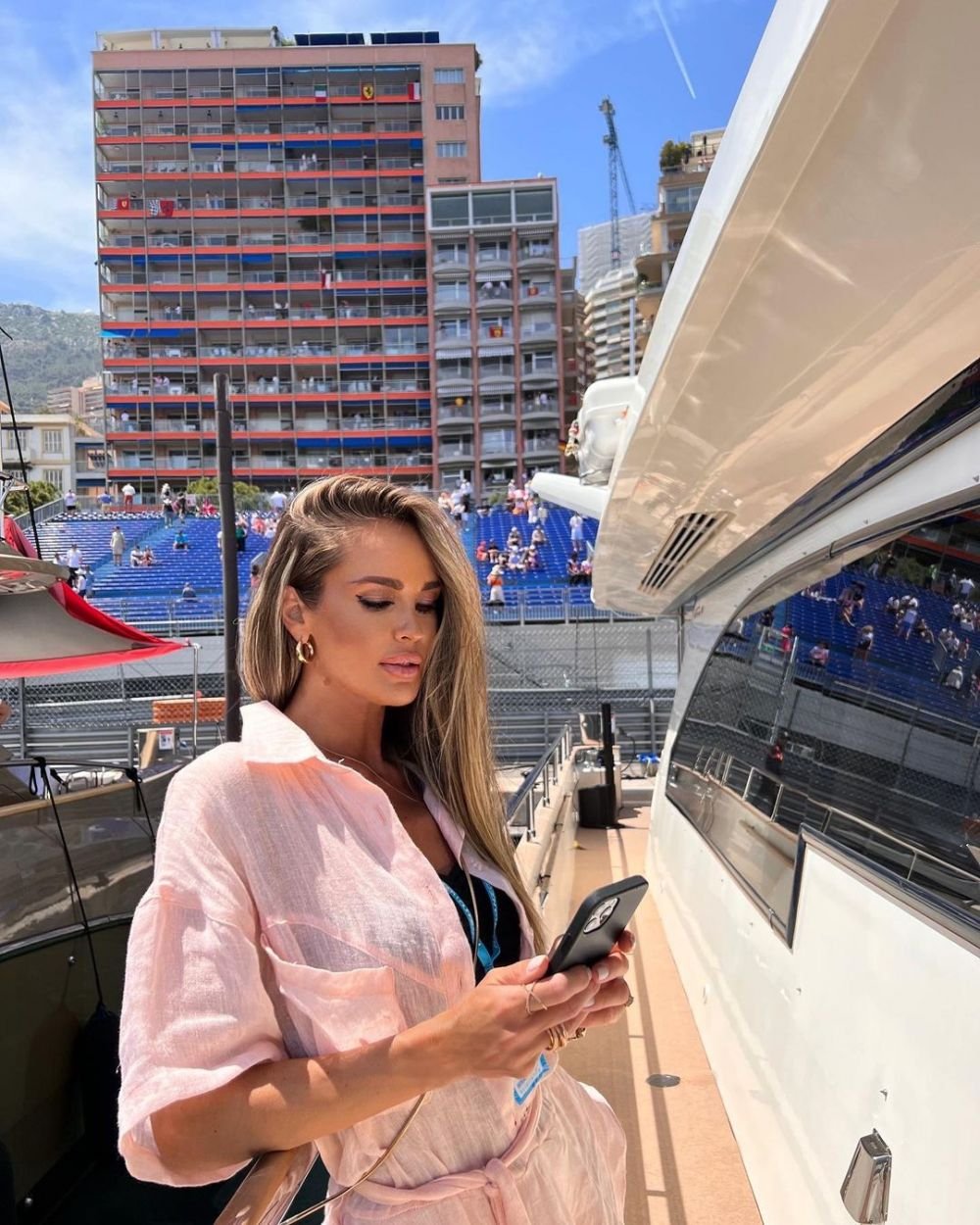 Fosta soție a lui Claudiu Niculescu, spectacol la Monaco. A participat la cursa de F1 și s-a pozat în cele mai hot outfit-uri _17