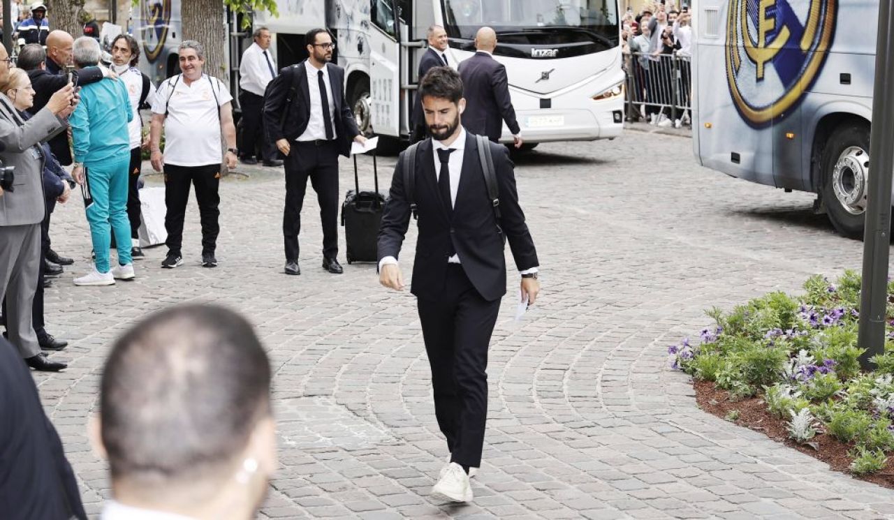 UEFA a 'șters' doi jucători de la Real Madrid din titlul Champions League! Unul dintre ei și-a anunțat plecarea de la club + 'atac' la Mbappe _1