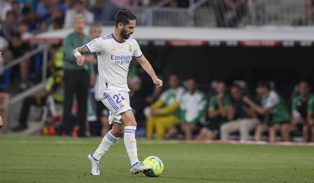 UEFA a 'șters' doi jucători de la Real Madrid din titlul Champions League! Unul dintre ei și-a anunțat plecarea de la club + 'atac' la Mbappe _3