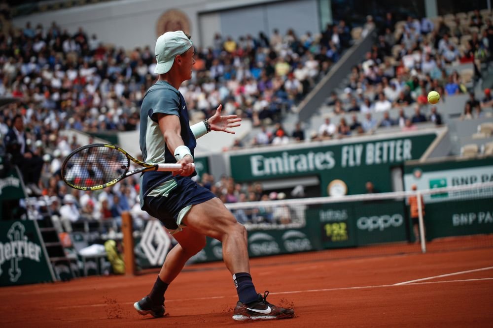 Tsitsi-PA! Finalistul en-titre de la Roland Garros, eliminat de puștiul Holger Rune (19 ani), în optimi _5
