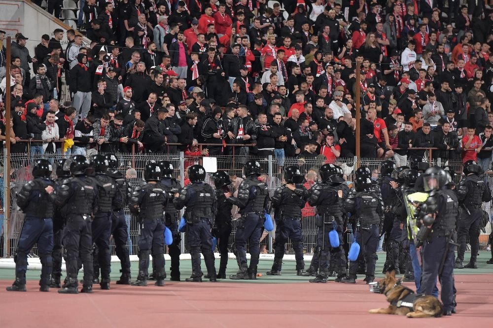 Imaginile care descriu perfect ultima noapte a lui Dinamo în Liga 1_4