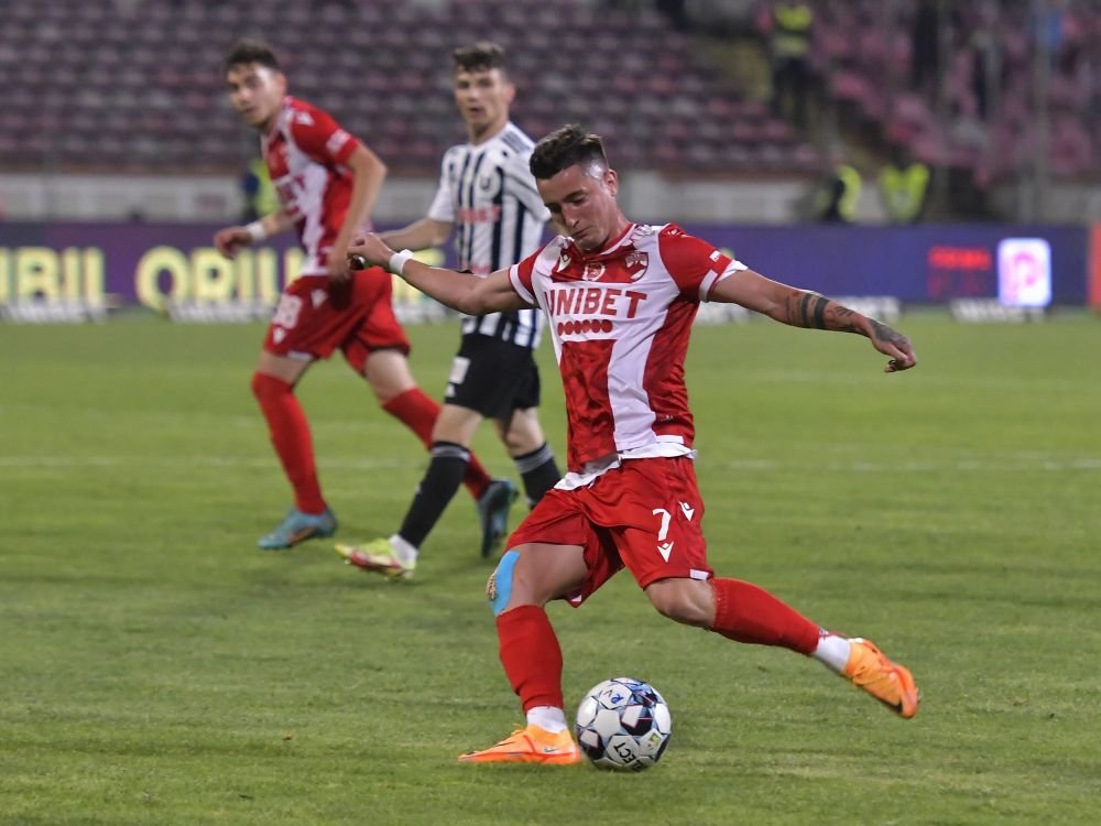 Bănuieli în vestiarul lui Dinamo? Un jucător s-ar fi dat lovit înainte de barajul cu U Cluj, club cu care ar fi purtat discuții_4