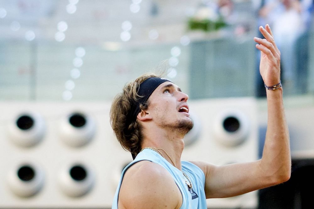 Carlos Alcaraz, învins, după două luni și jumătate: Alexander Zverev așteaptă în semifinale câștigătorul dintre Nadal și Djokovic_7