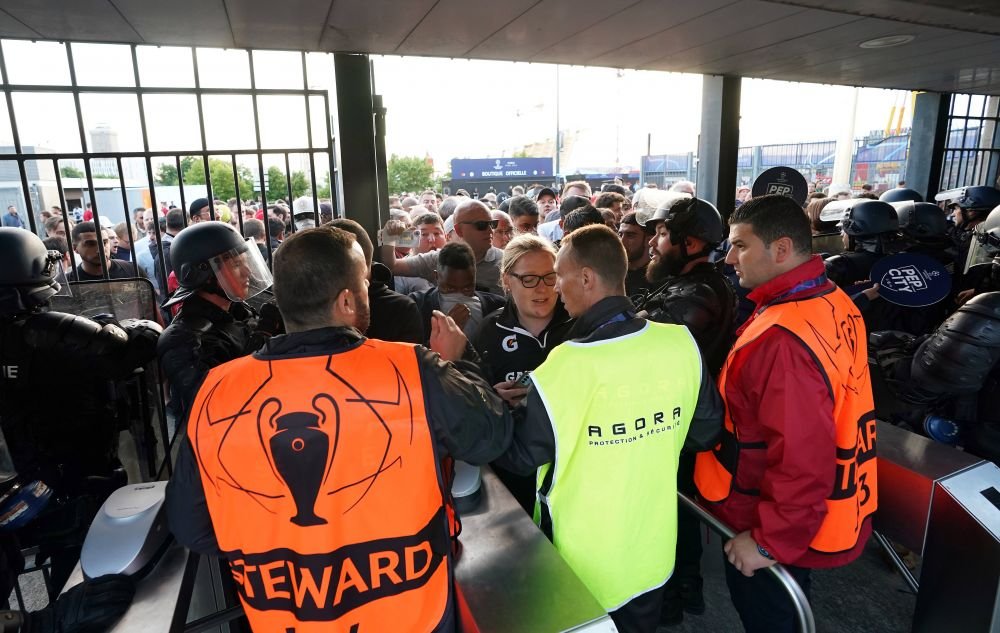 Explicații după haosul de la finala Champions League. Câte bilete contrafăcute au fost scanate la intrarea în stadion