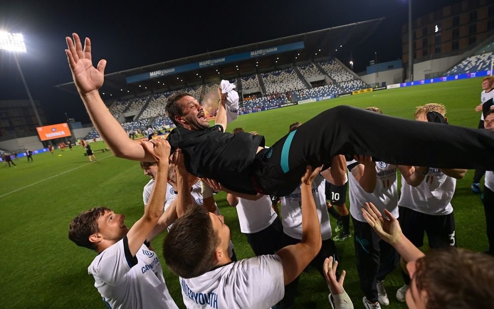 Inter a anunțat ce se întâmplă cu Cristi Chivu, după câștigarea titlului Primavera. Prima reacție a antrenorului_11