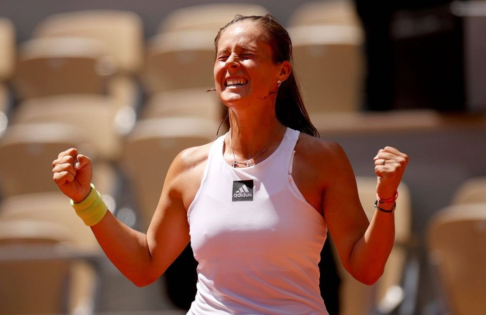 Părinții și-au vândut casa pentru a o ține la tenis, iar acum e în semifinalele Roland Garros: povestea Dariei Kasatkina_4