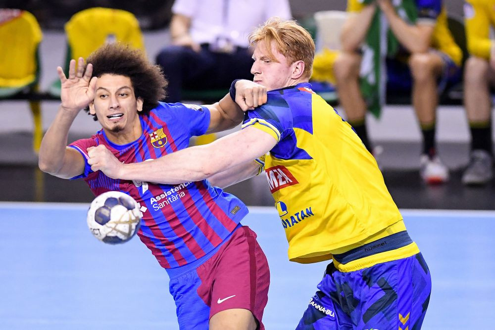 Dinamo a transferat un handbalist de 1,95 m de la FC Barcelona! Facem un pas &icirc;nainte cu el