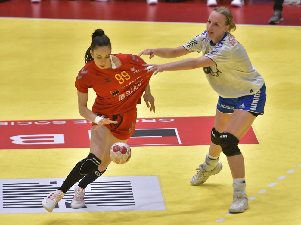 Sorina Tîrcă, fericită la infinit. Handbalista de la Rapid s-a căsătorit cu Gicu Grozav_4