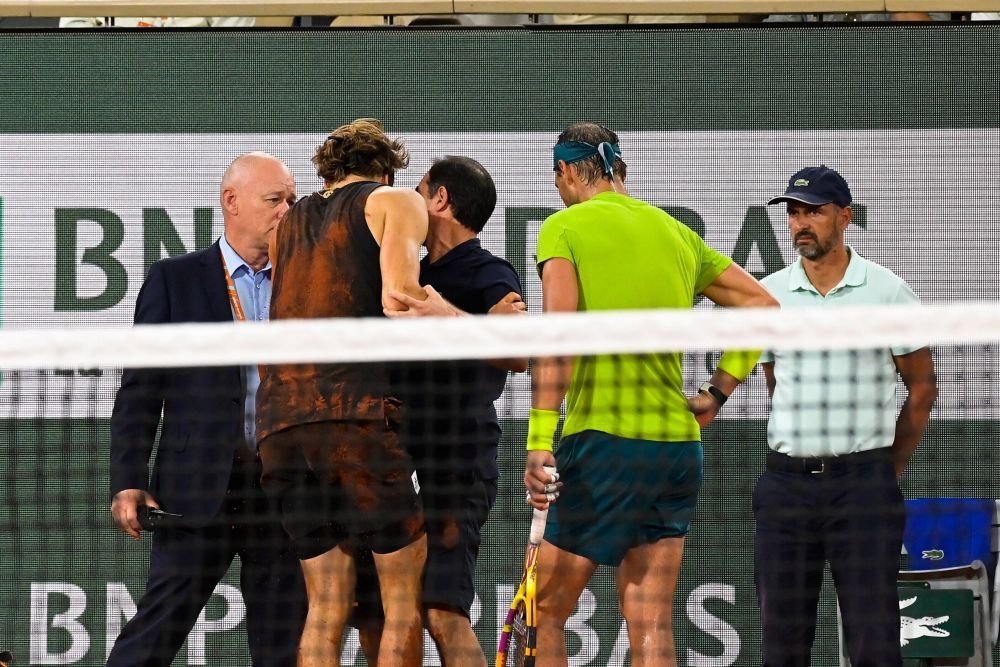 „E un lux!” Reacția curioasă a fratelui Mischa, după semifinala Roland Garros pierdută de Alexander Zverev din cauza accidentării _16