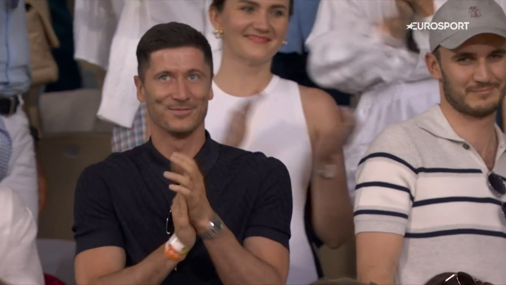 Două legende: Lewandowski și Swiatek s-au îmbrățișat după victoria polonezei la Roland Garros_4