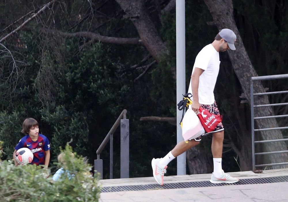 Ce a făcut Piqué pe Instagram, după ce a fost acuzat că a înșelat-o pe Shakira cu mama unui coleg de la Barcelona  _4