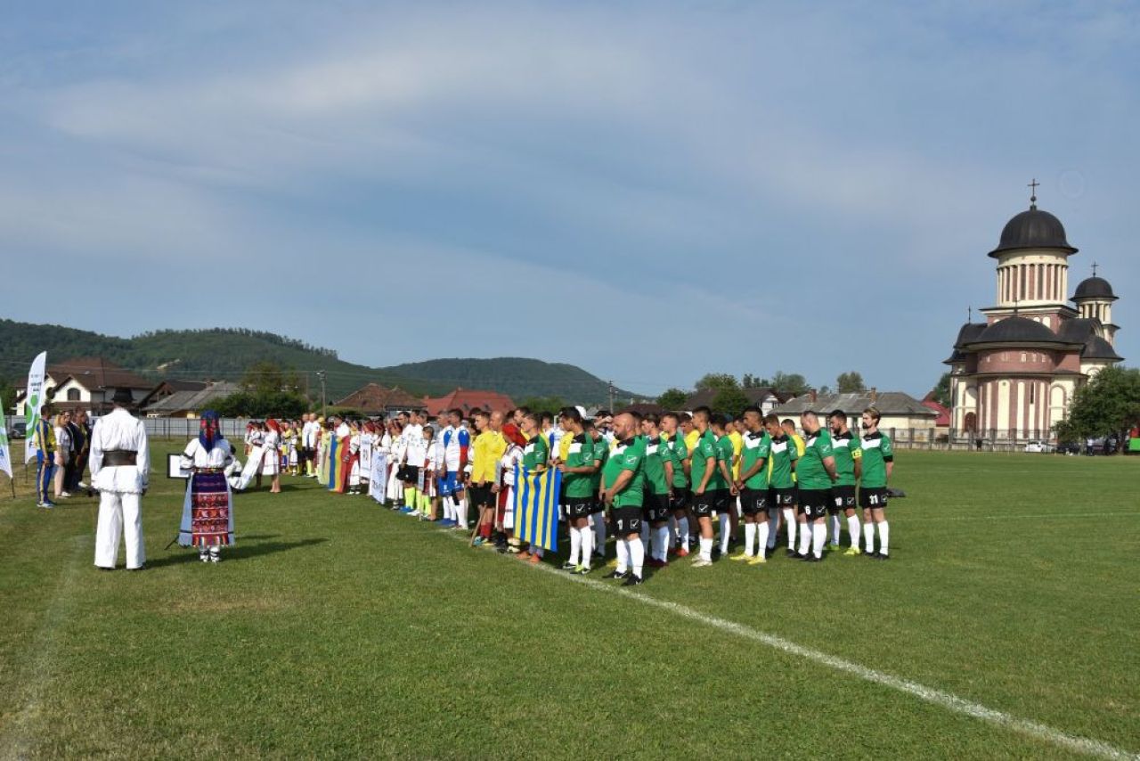 Uitați de fotbal, să ne întoarcem la oinele noastre! Ce s-a întâmplat la Campionatul Național de Oină_10