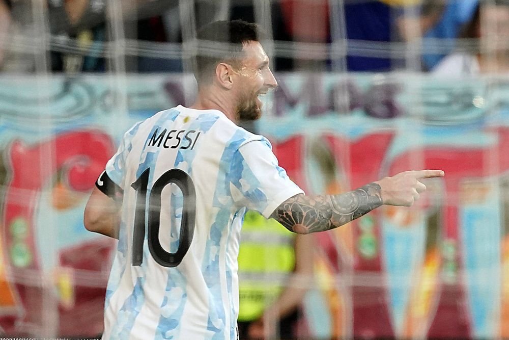 „E ca Rafa Nadal!” Selecționerul Argentinei, la picioarele lui Messi după cele cinci goluri înscrise cu Estonia_6