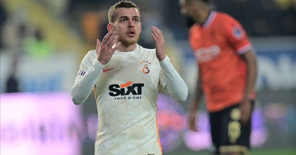 Galatasaray a găsit deja &icirc;nlocuitor pentru Alexandru Cic&acirc;ldău. Are o cotă de piață de două ori mai mică dec&acirc;t a rom&acirc;nului