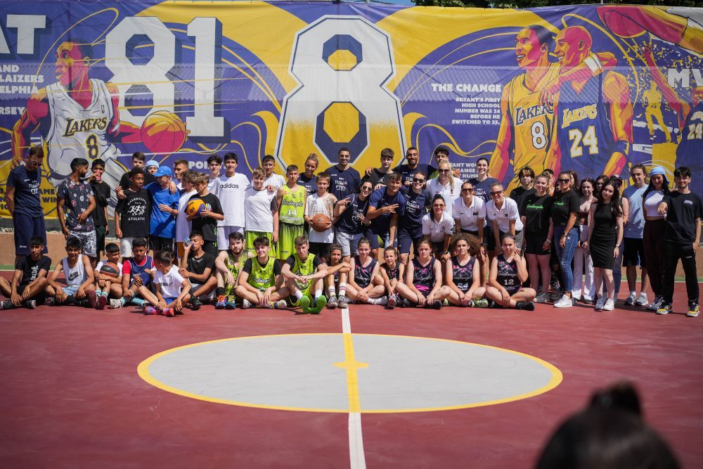 Baschetul 3x3 care dă înapoi comunității din Constanța. Echipele naționale au jucat baschet cu elevii_1