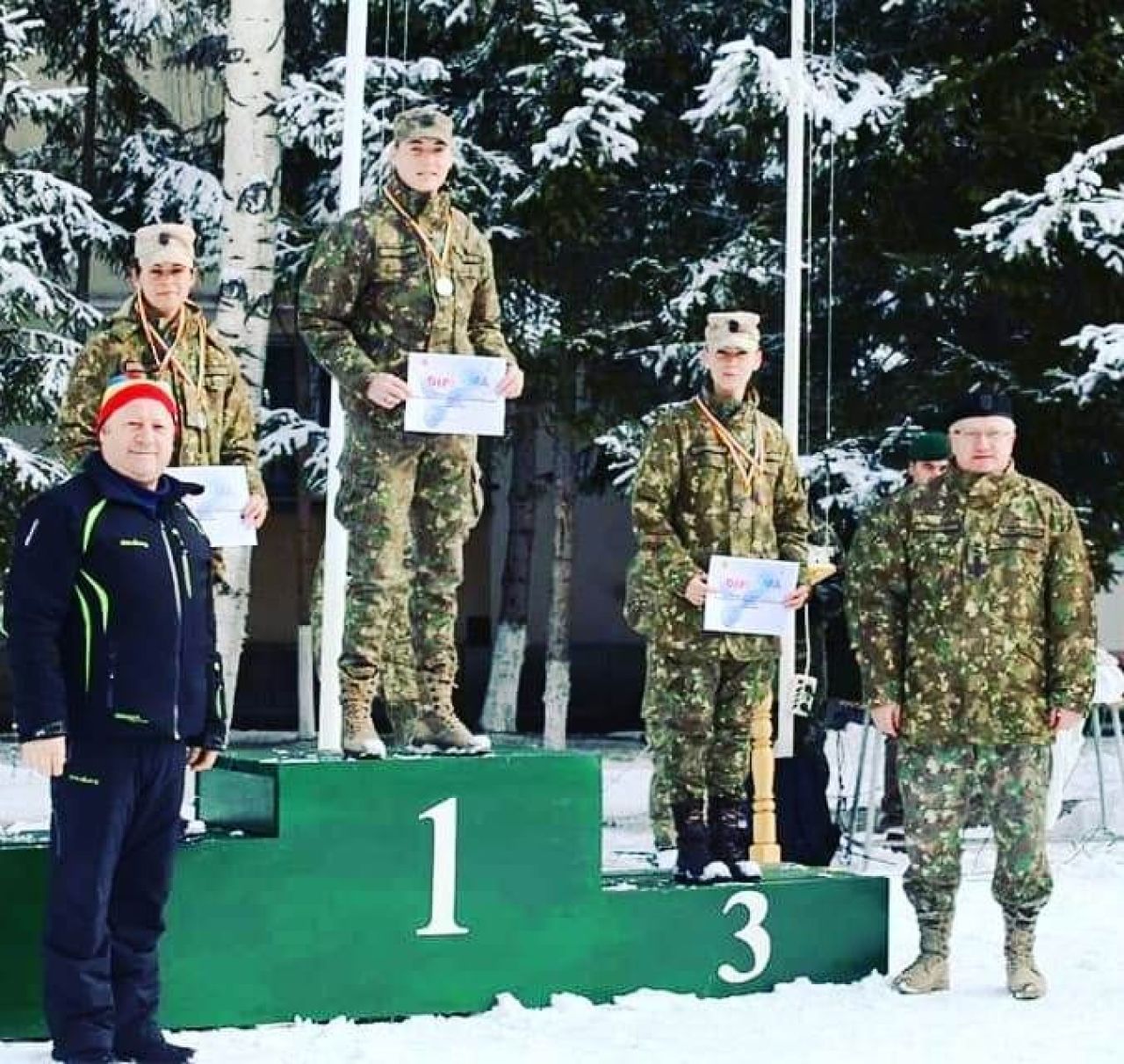 Duelul militar din fotbalul românesc! Două vedete sunt angajate în cadrul MApN, dar nu joacă la Steaua_15