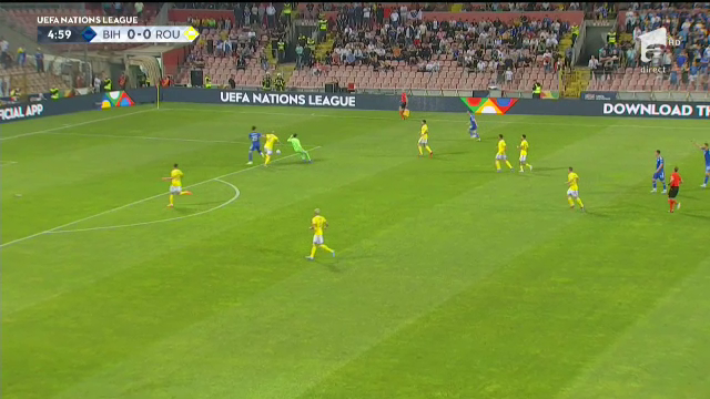Neînțelegere între Chiricheș și Niță, în debutul partidei Bosnia - România! Cum puteau încasa ”tricolorii” un gol_4