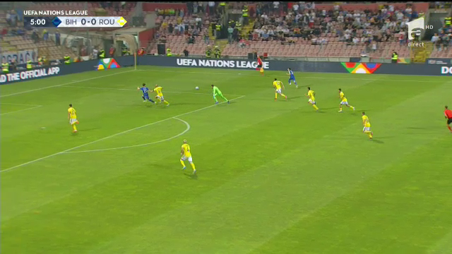 Neînțelegere între Chiricheș și Niță, în debutul partidei Bosnia - România! Cum puteau încasa ”tricolorii” un gol_6