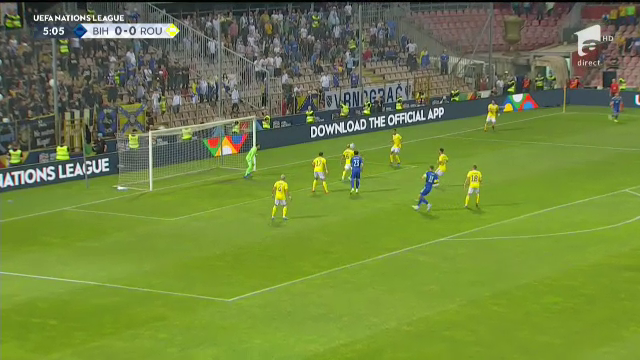 Neînțelegere între Chiricheș și Niță, în debutul partidei Bosnia - România! Cum puteau încasa ”tricolorii” un gol_8