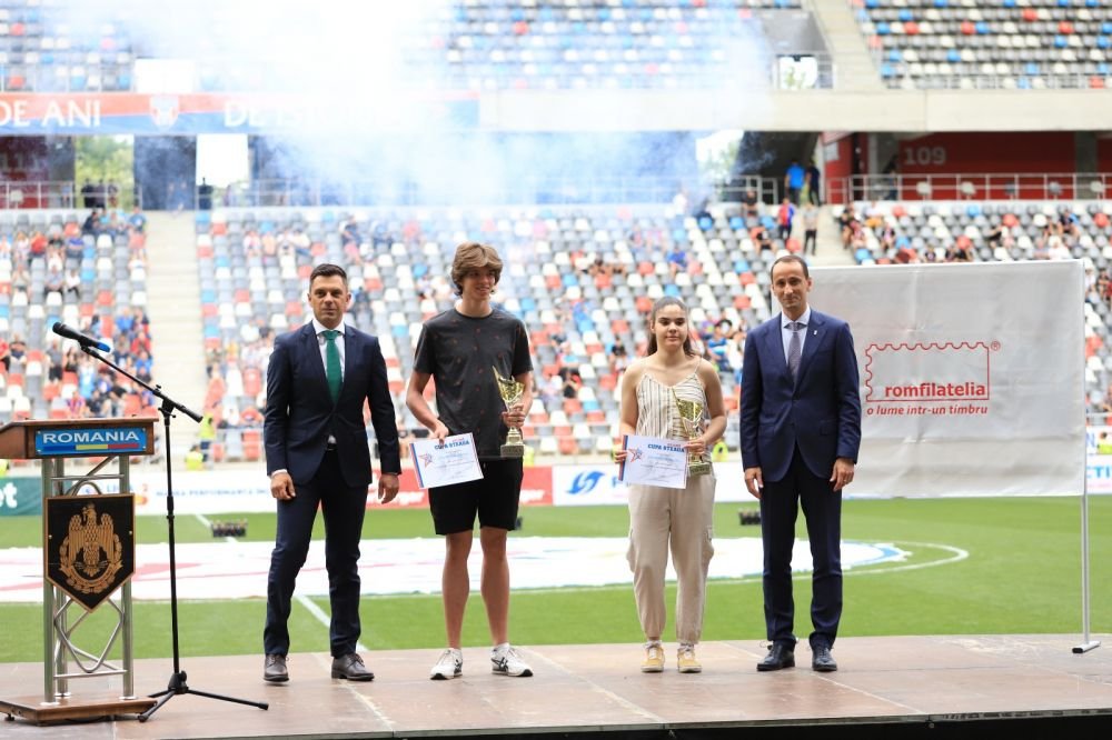 Ministrul Eduard Novak s-a premiat singur cu 75.000 de euro! Actele care atestă acest lucru _11