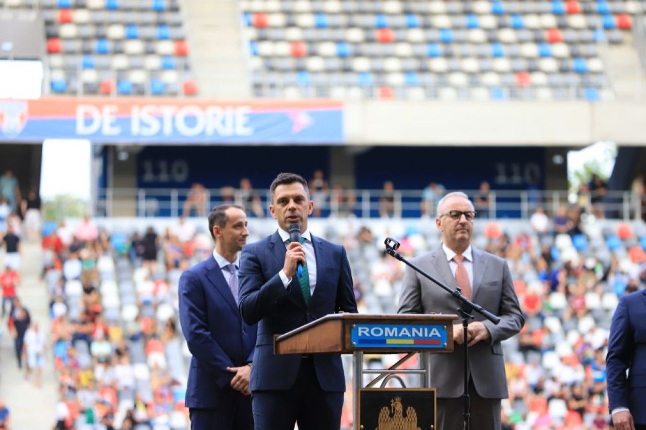 Ministrul Eduard Novak s-a premiat singur cu 75.000 de euro! Actele care atestă acest lucru _12