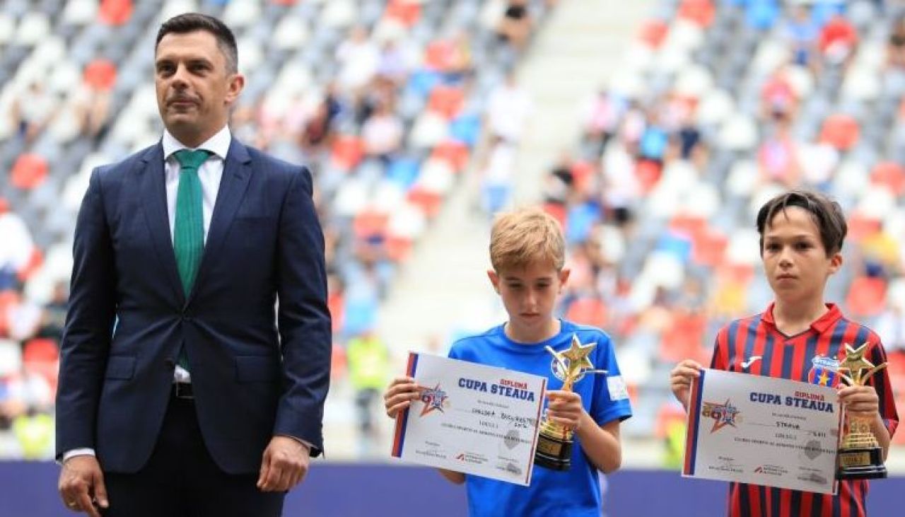Ministrul Eduard Novak s-a premiat singur cu 75.000 de euro! Actele care atestă acest lucru _13