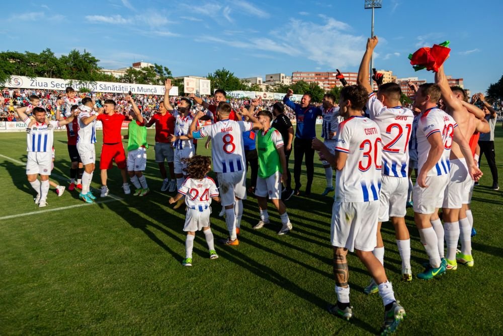 „Da, da, da, Oțelul e viața mea!” Dorinel Munteanu a produs bucurie nemărginită la Galați cu promovarea în Liga 2 _9