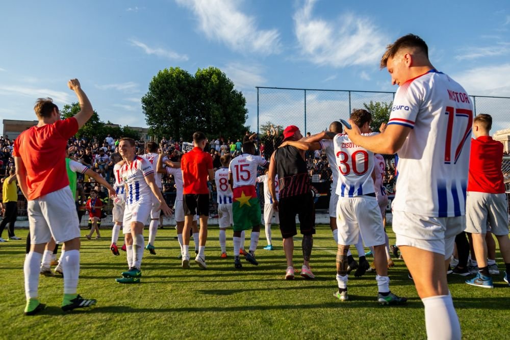 „Da, da, da, Oțelul e viața mea!” Dorinel Munteanu a produs bucurie nemărginită la Galați cu promovarea în Liga 2 _10